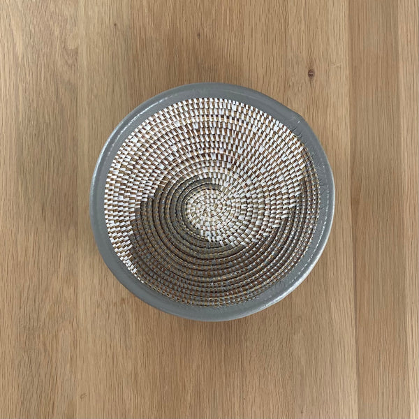 Small Grey/White Basket Bowl (25cm) - No SL05