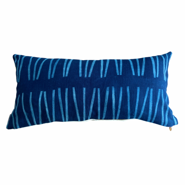 Indigo Long Rectangle Cushion. Dark Blue Ligne Vertical.