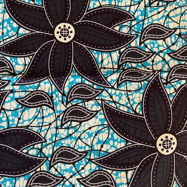 blue and white flower design napkin